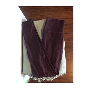 Maroon Aerie leggings